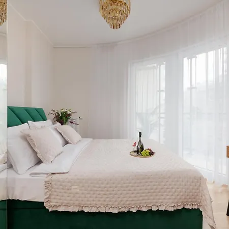 Luxury Design - Tower Bliska Wola Apartment